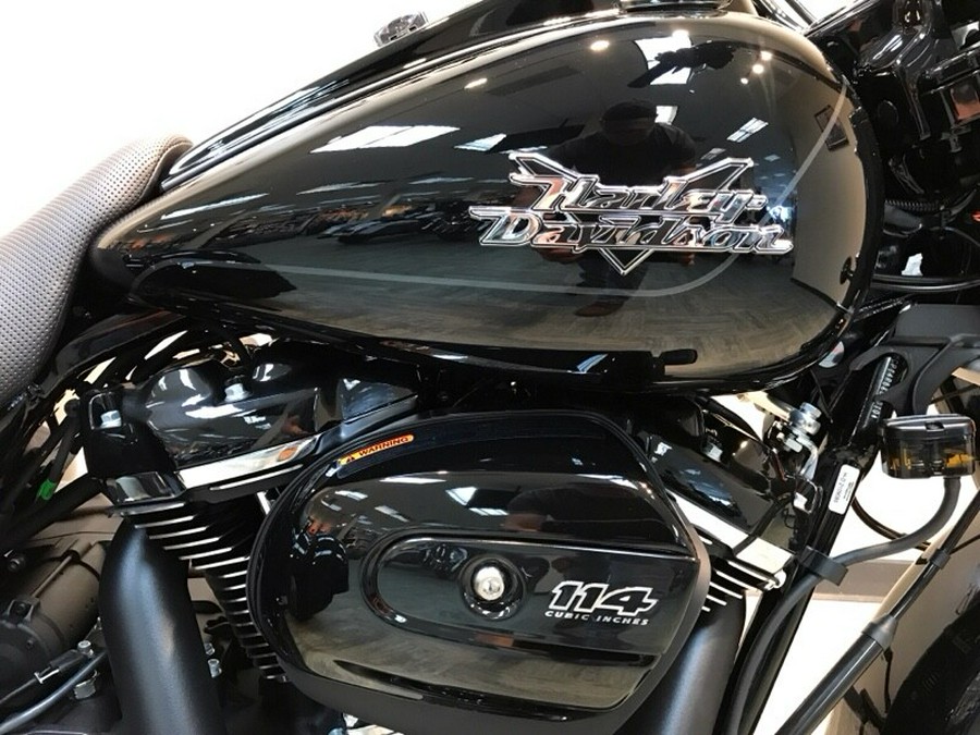 2024 Harley-Davidson Freewheeler Vivid Black FLRT