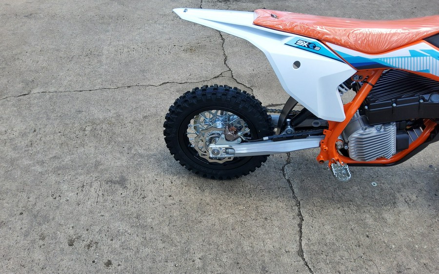 2024 KTM SX E 3