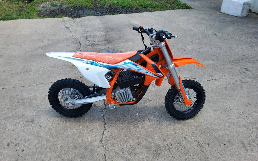 2024 KTM SX E 3