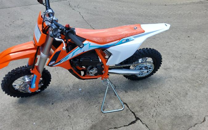 2024 KTM SX E 3