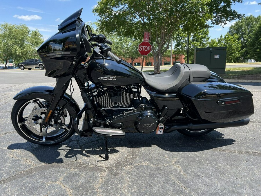 2024 FLHX Street Glide®