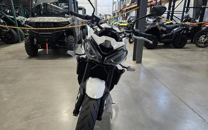 2025 Triumph Street Triple 765 R Pure White