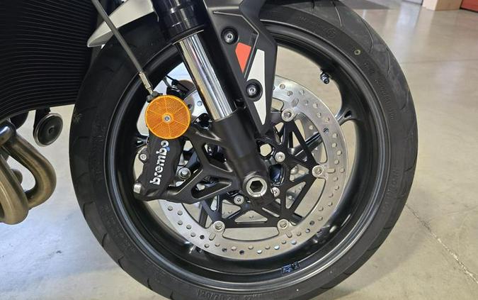 2025 Triumph Street Triple 765 R Pure White