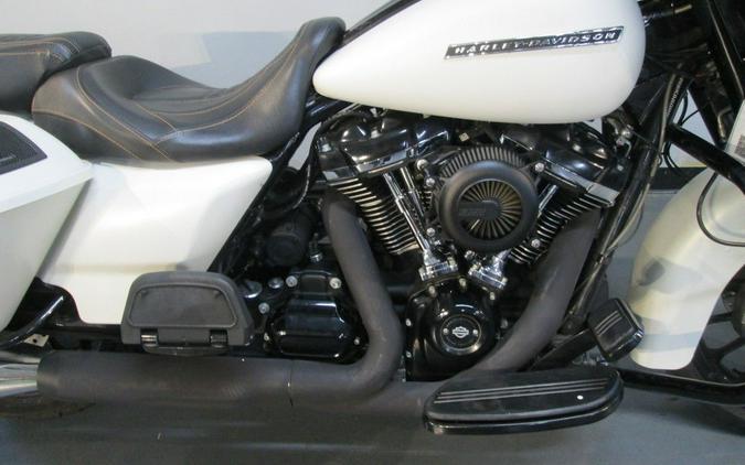 2018 Harley-Davidson® FLHXS - Street Glide® Special
