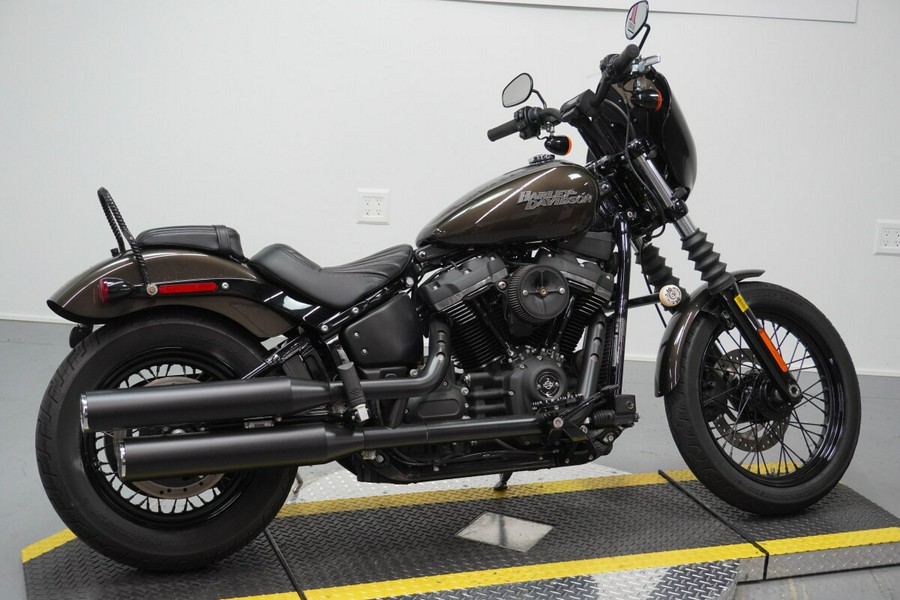 2020 Harley-Davidson® Street Bob® River Rock Gray