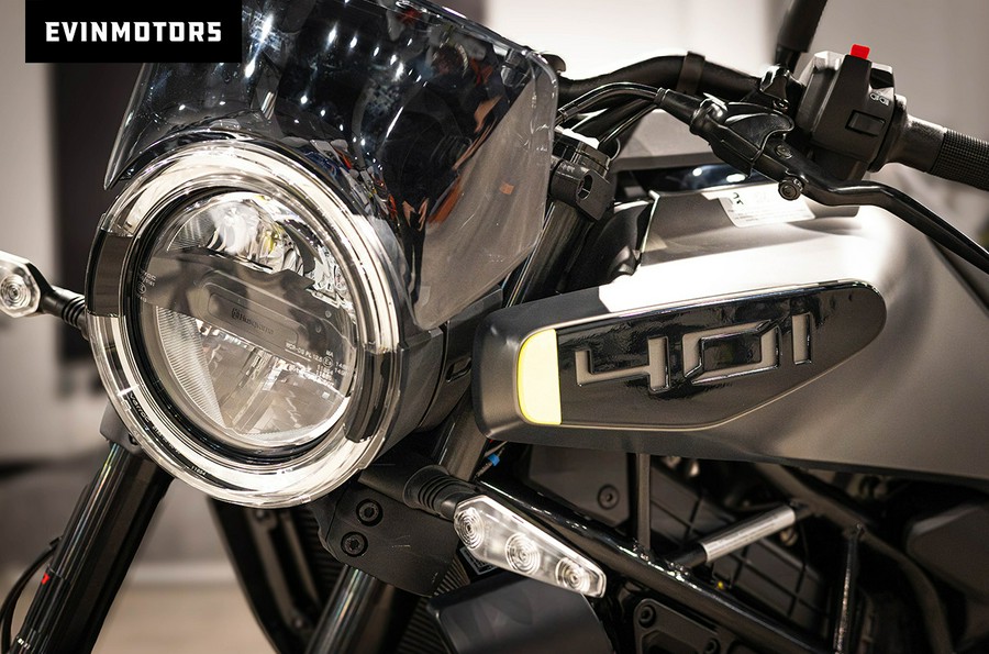 2024 Husqvarna Motorcycles SVARTPILEN 401