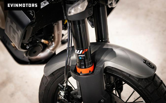 2024 Husqvarna Motorcycles SVARTPILEN 401