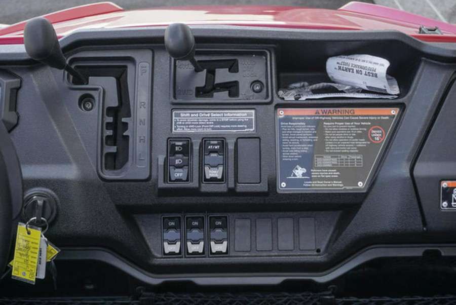 2025 Honda Pioneer 1000-6 Deluxe Crew