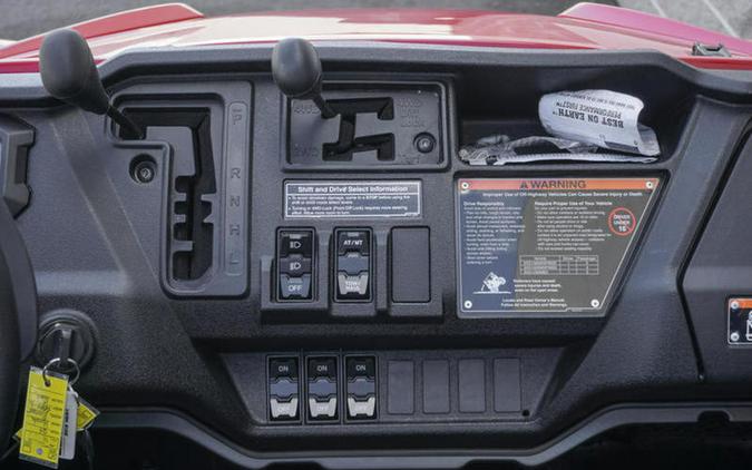 2025 Honda® Pioneer 1000-6 Deluxe Crew