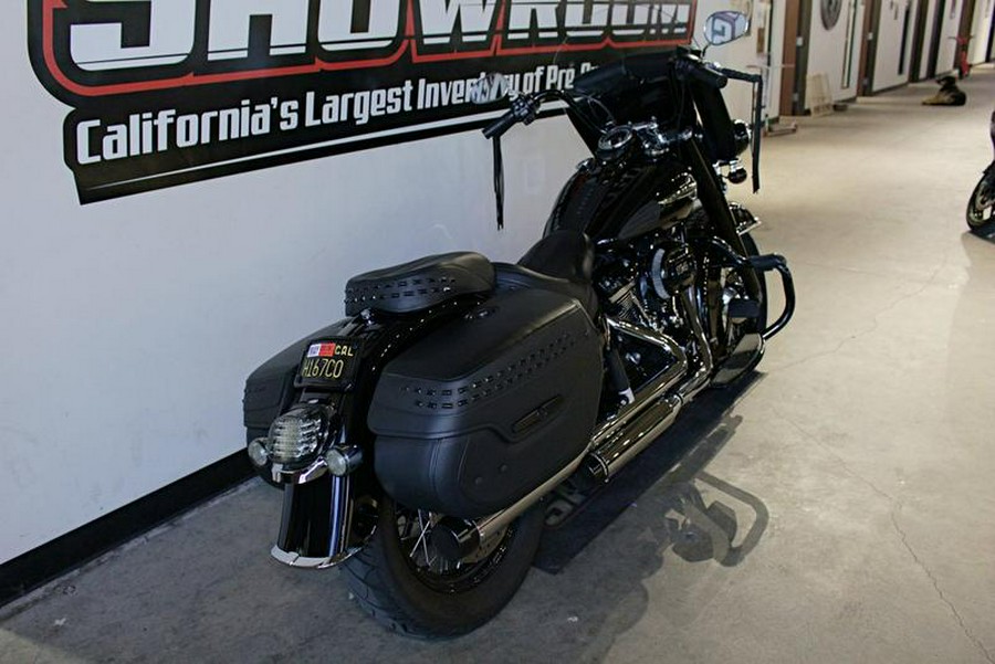 2020 Harley-Davidson® FLHCS - Heritage Classic 114