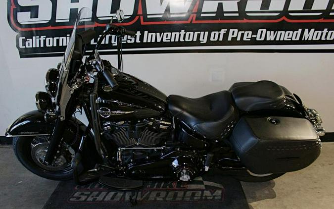 2020 Harley-Davidson® FLHCS - Heritage Classic 114
