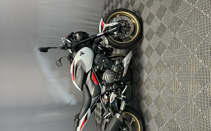 2026 TRIUMPH TRIDENT 800