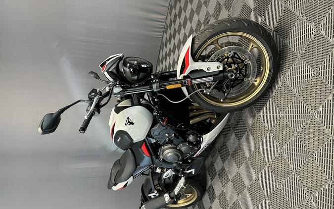 2026 TRIUMPH TRIDENT 800