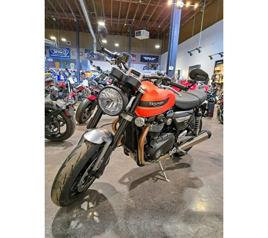 2023 Triumph Speed Twin 1200 Matte Baja Orange