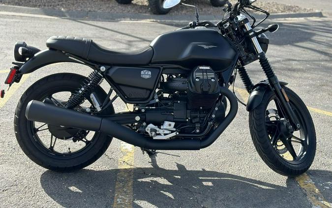 2021 Moto Guzzi V7 Stone E5