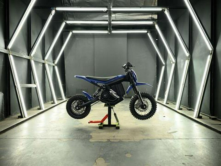 2025 Rawrr Mantis Mini Pup