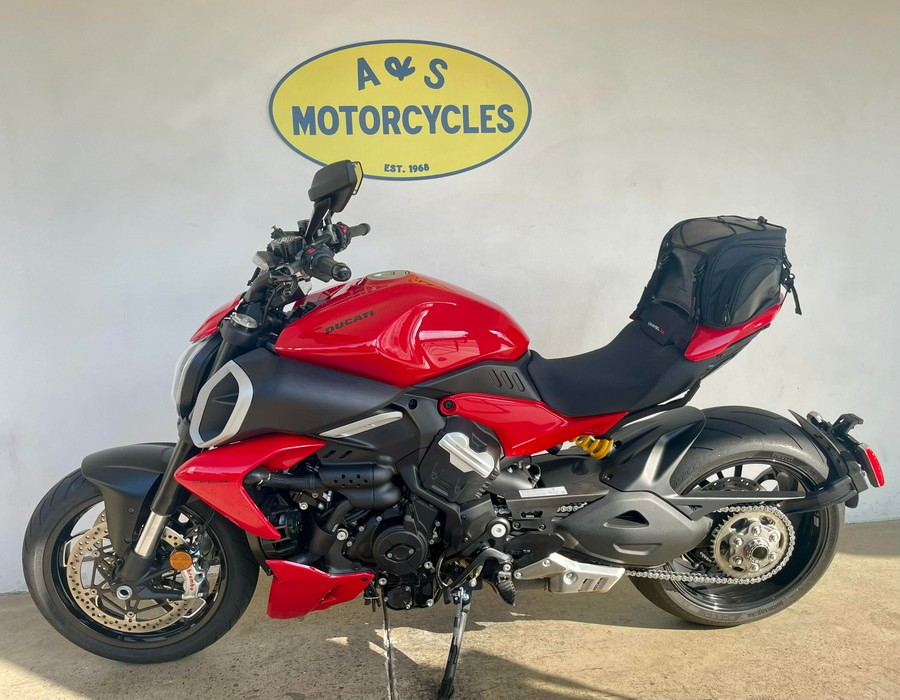 2024 Ducati DIAVEL V4
