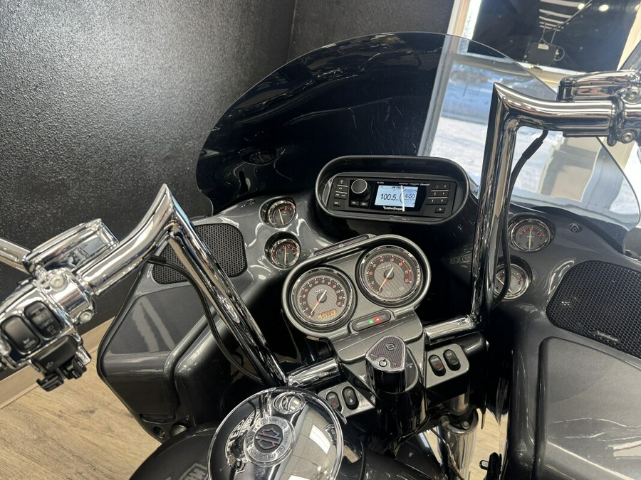 2011 Harley-Davidson® CVO™ Road Glide® Ultra