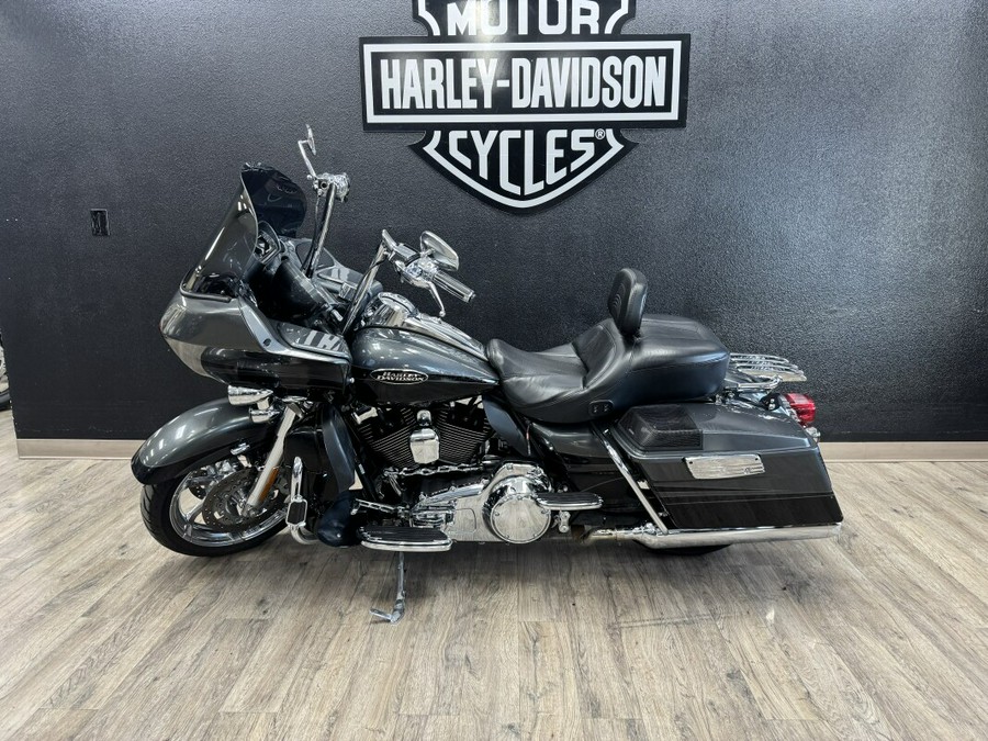 2011 Harley-Davidson® CVO™ Road Glide® Ultra