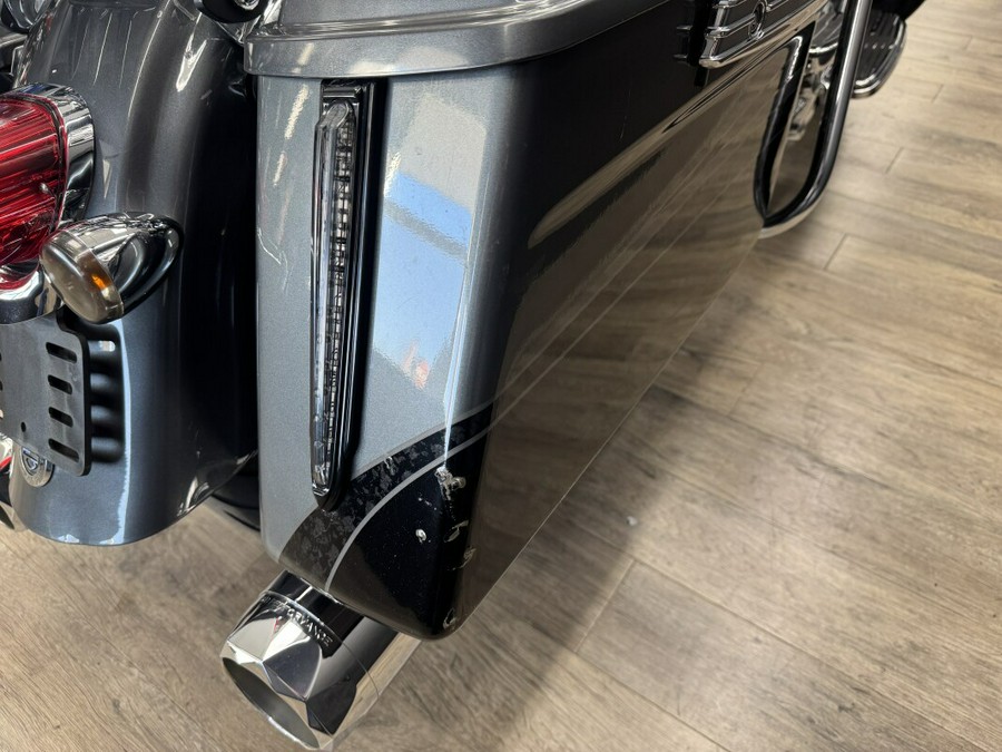 2011 Harley-Davidson® CVO™ Road Glide® Ultra