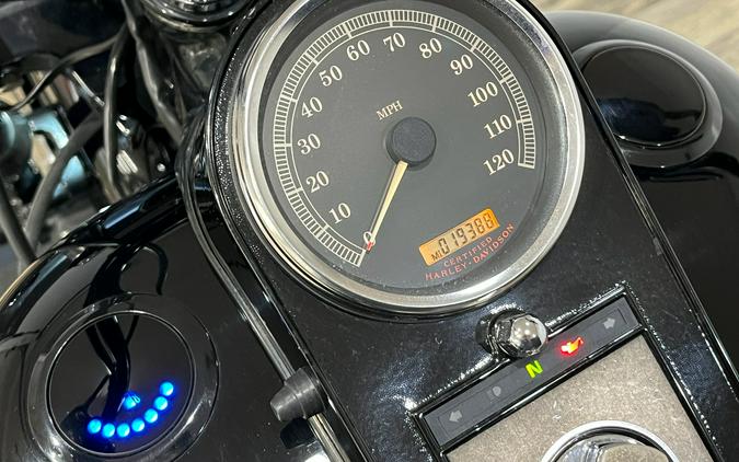 2004 Harley-Davidson FXSTB/FXSTBI Softail® Night Train®