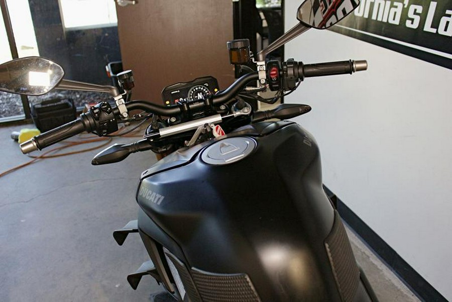 2021 Ducati Streetfighter V4 S Dark Stealth