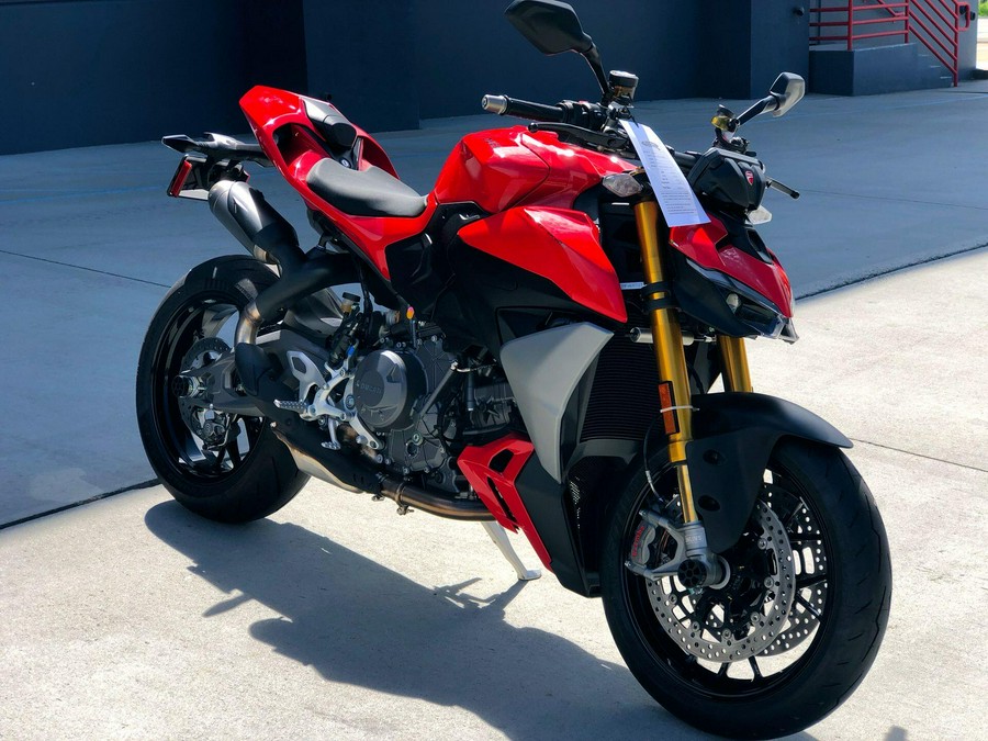 2026 Ducati STREETFIGHTER V2 S 896