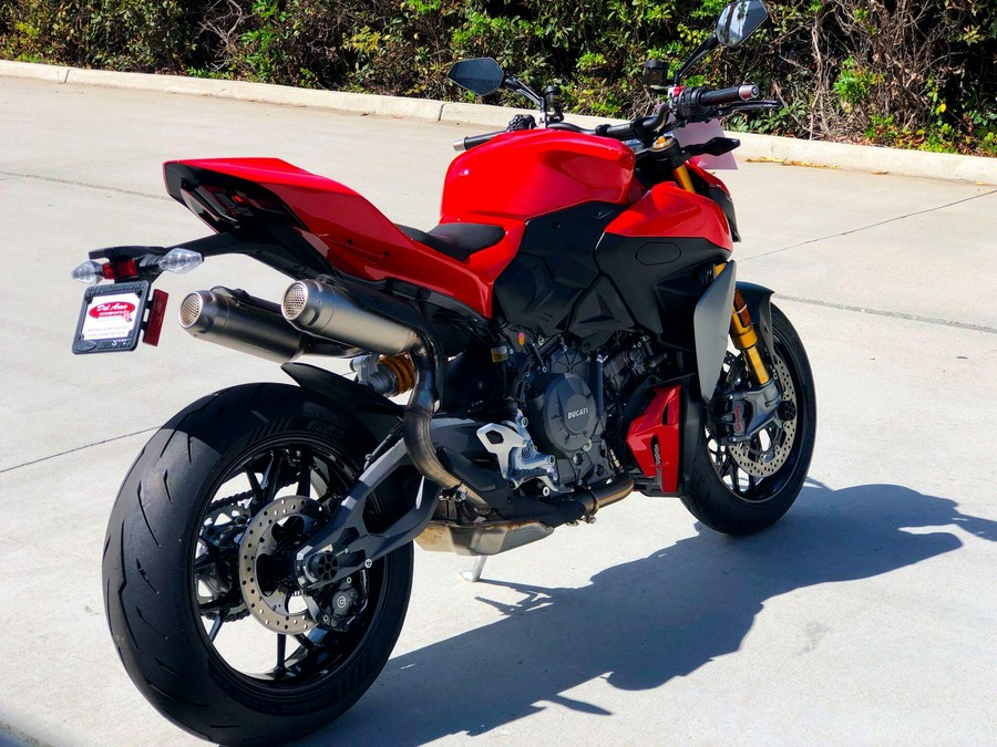 2026 Ducati STREETFIGHTER V2 S 896