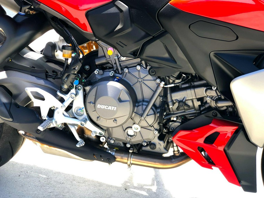 2026 Ducati STREETFIGHTER V2 S 896