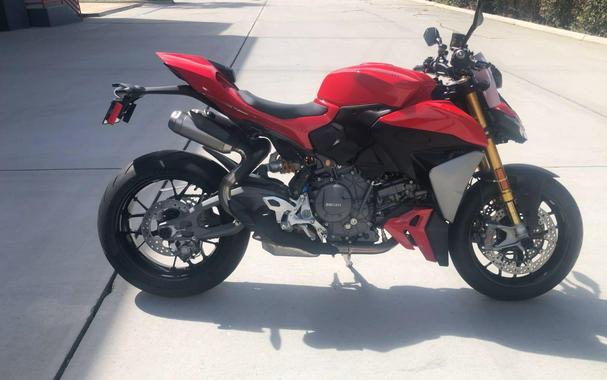 2026 Ducati STREETFIGHTER V2 S 896