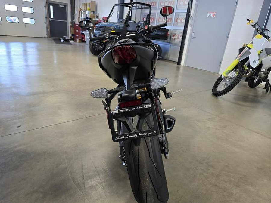 2025 Triumph STREET TRIPLE 765 RS.