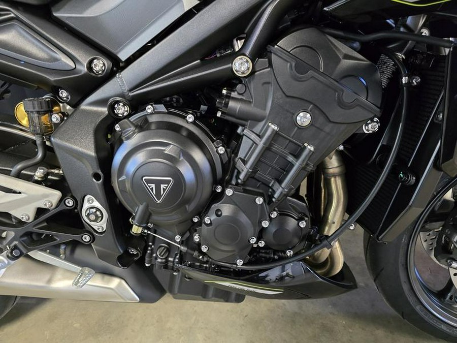 2025 Triumph STREET TRIPLE 765 RS.