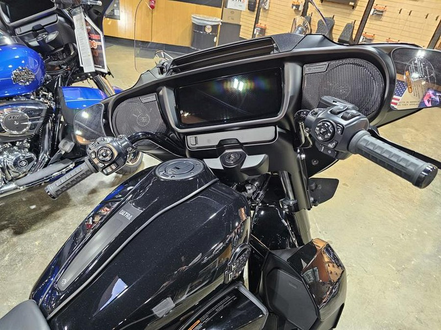 2025 Harley-Davidson® FLHXU - Street Glide® Ultra