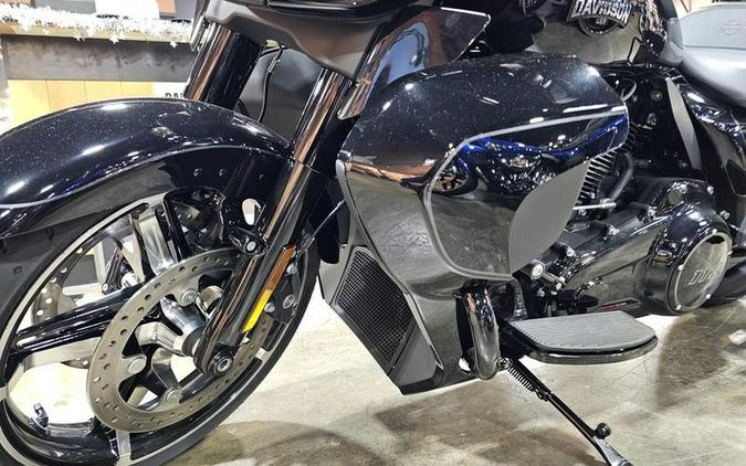 2025 Harley-Davidson® FLHXU - Street Glide® Ultra