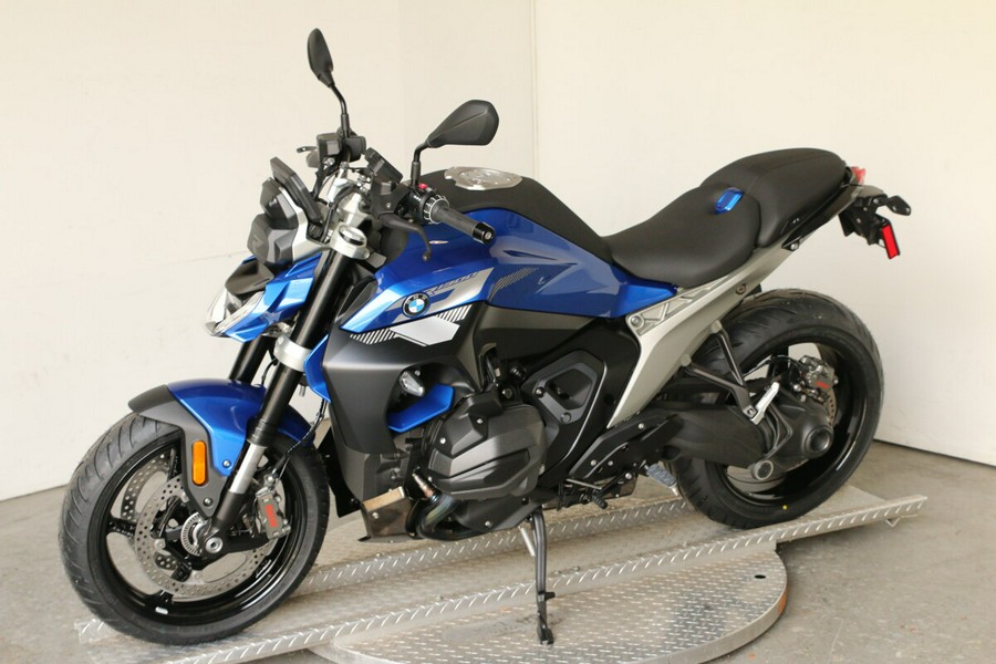 2026 BMW R 1300 R