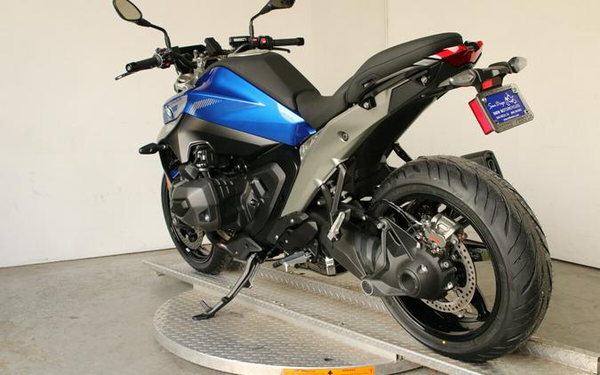 2026 BMW R 1300 R