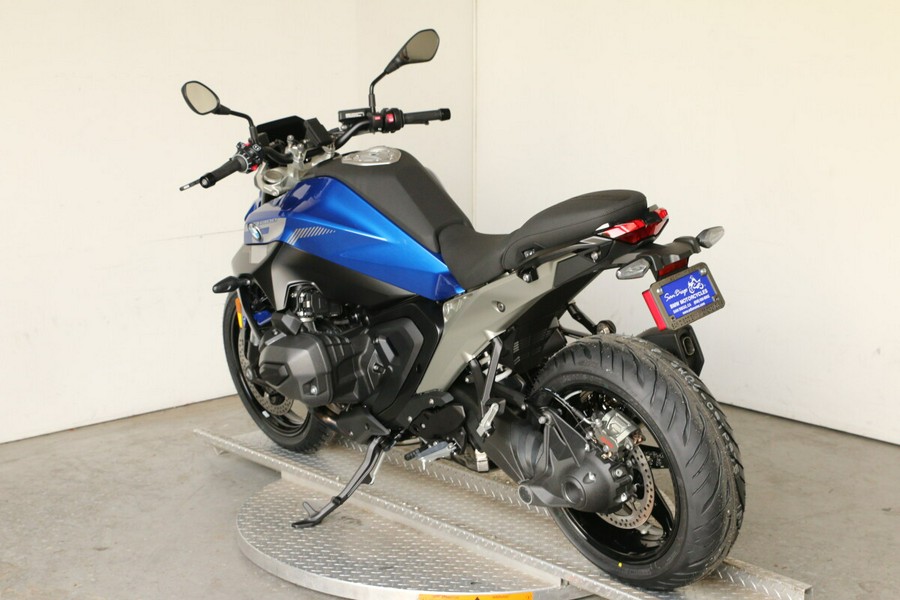 2026 BMW R 1300 R