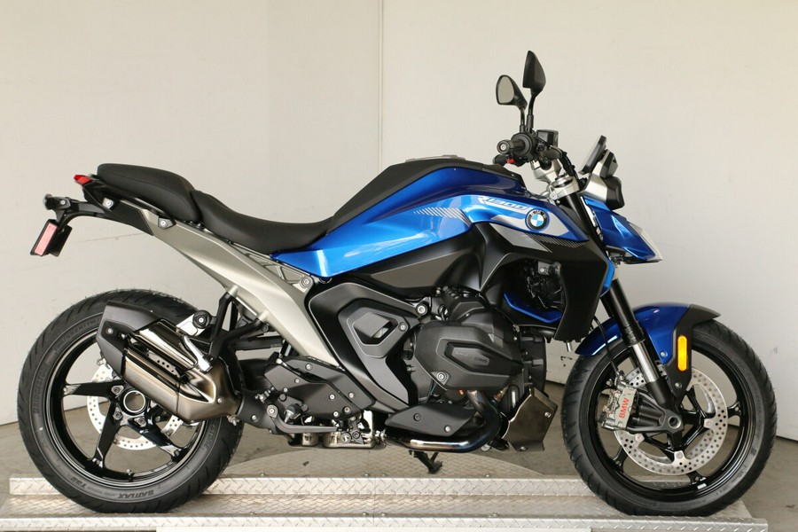 2026 BMW R 1300 R