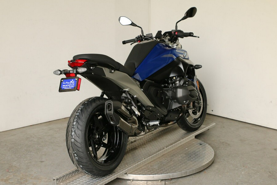 2026 BMW R 1300 R