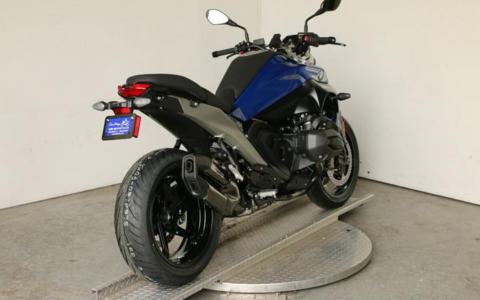 2026 BMW R 1300 R