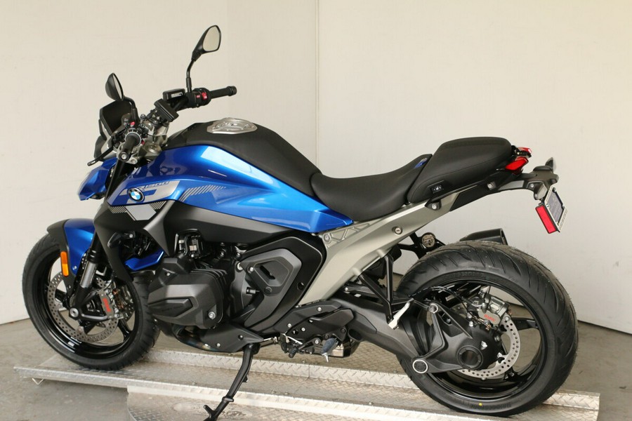 2026 BMW R 1300 R