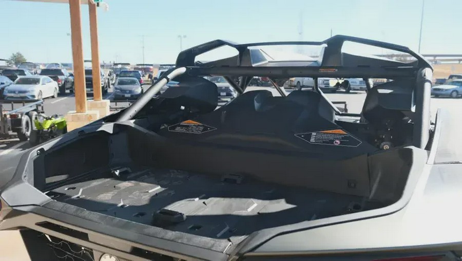 2026 CAN-AM MAVERICK R MAX X RC WITH SMARTSHOX 999T DCT