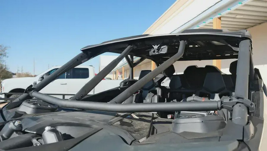 2026 CAN-AM MAVERICK R MAX X RC WITH SMARTSHOX 999T DCT