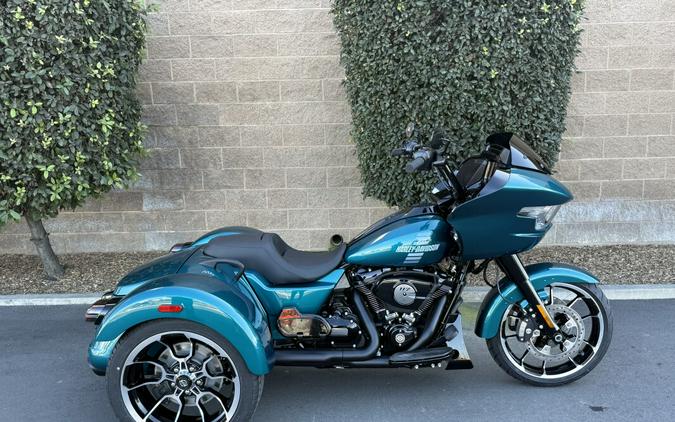 FLTRT 2026 Road Glide 3