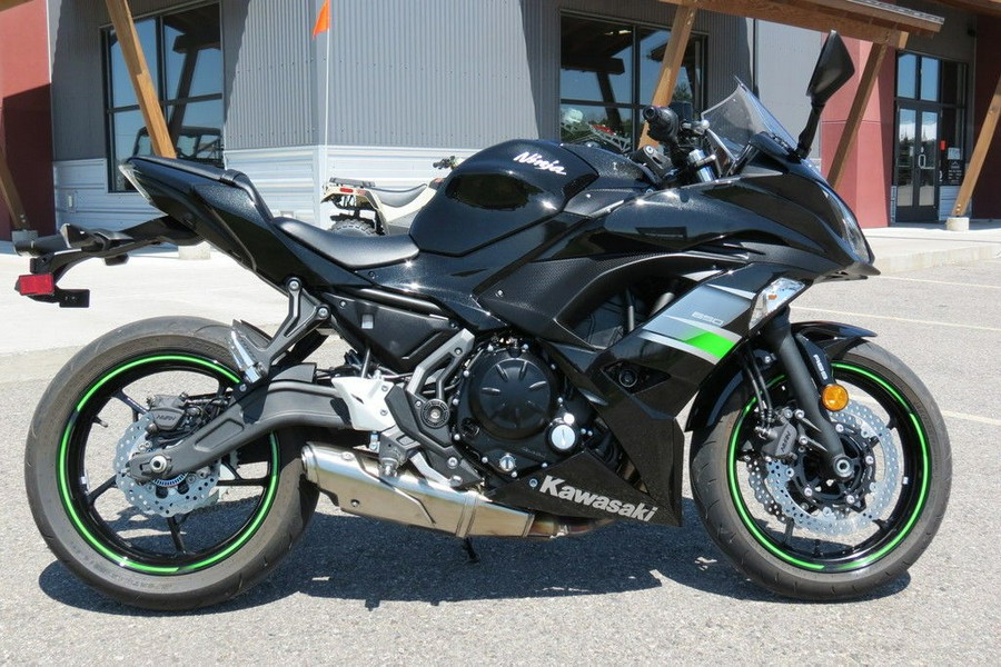 2019 Kawasaki Ninja® 650 ABS Metallic Spark Black