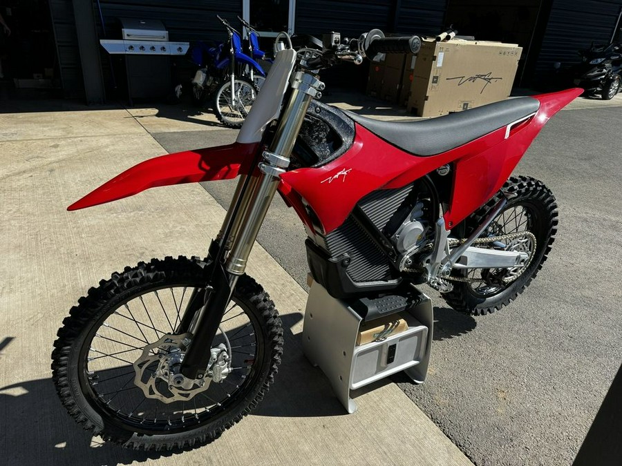 2024 Stark VARG Alpha Enduro 18"_80HP