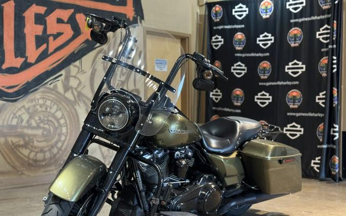 FLHRXS 2017 Road King® Special