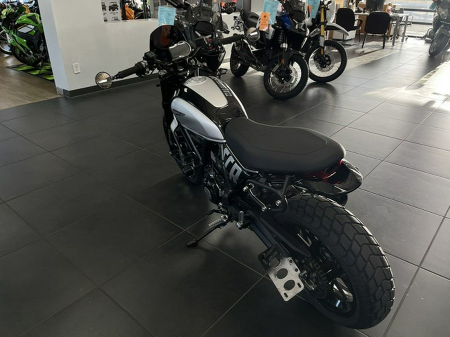 2024 Ducati Scrambler Icon (2G) Black