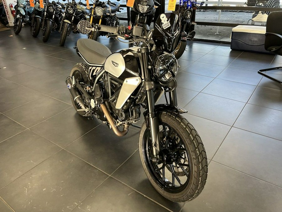 2024 Ducati Scrambler Icon (2G) Black