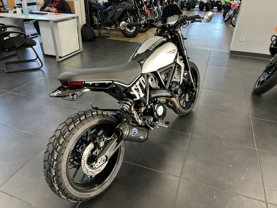 2024 Ducati Scrambler Icon (2G) Black